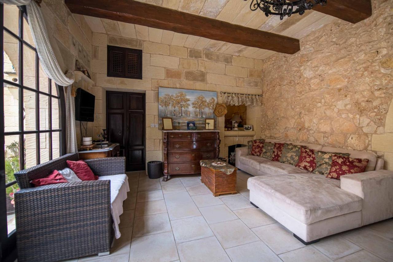 Ta' Kullarina Farmhouse With Private Pool In Island Of Gozo Villa Zebbug  ภายนอก รูปภาพ