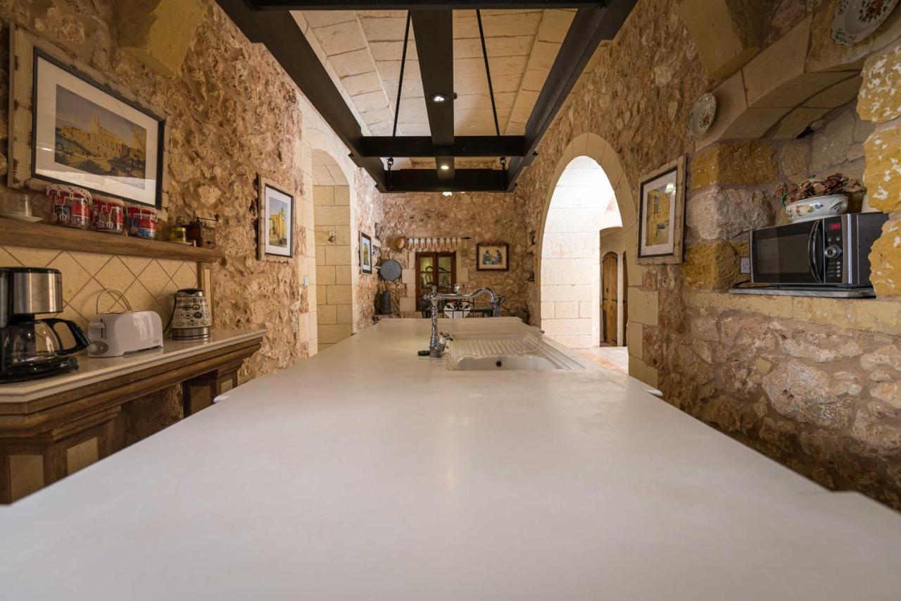 Ta' Kullarina Farmhouse With Private Pool In Island Of Gozo Villa Zebbug  ภายนอก รูปภาพ