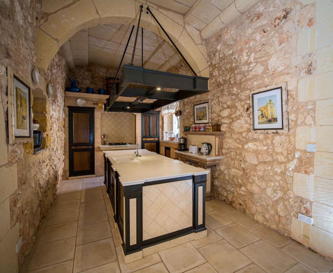 Ta' Kullarina Farmhouse With Private Pool In Island Of Gozo Villa Zebbug  ภายนอก รูปภาพ