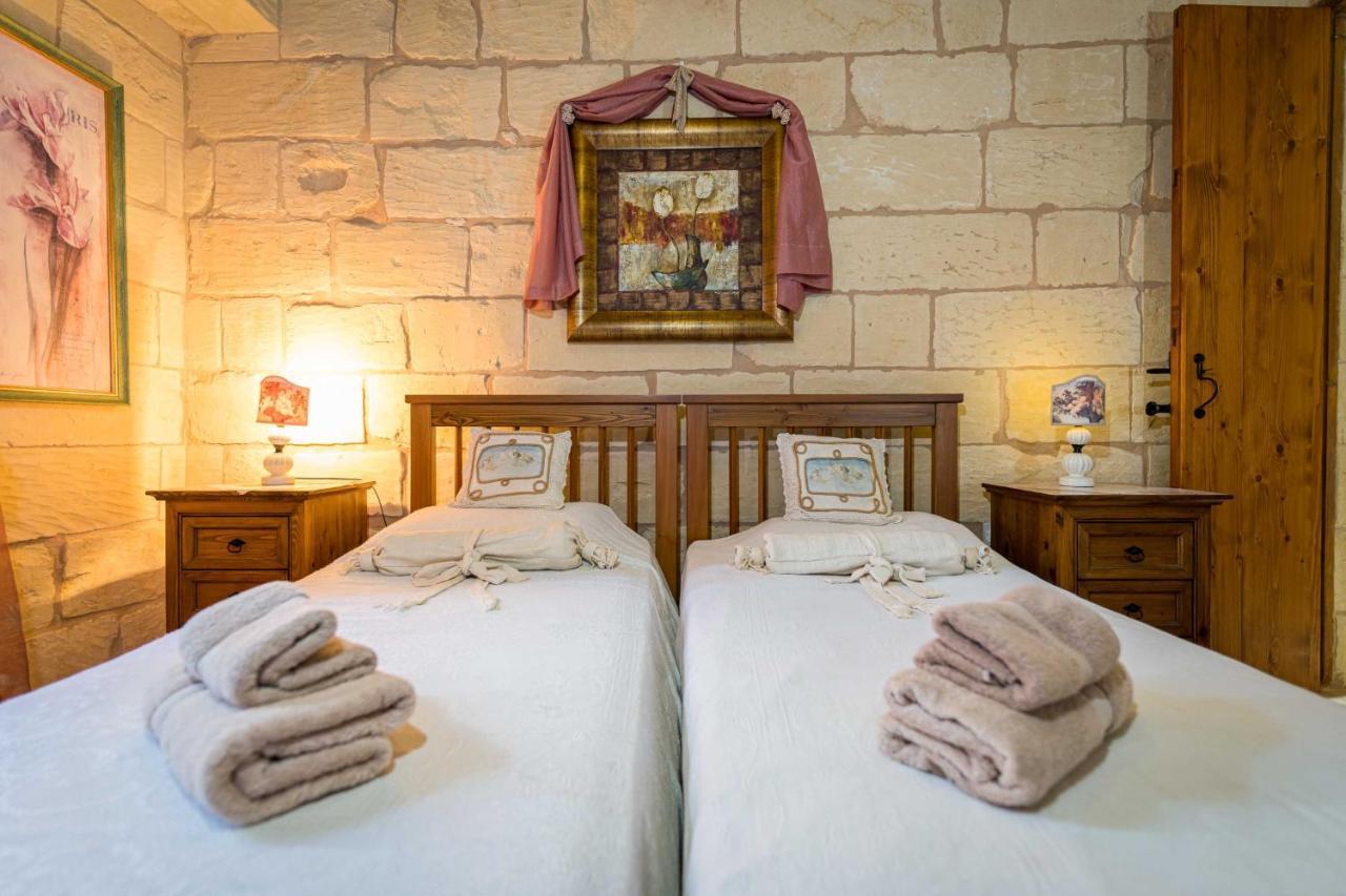 Ta' Kullarina Farmhouse With Private Pool In Island Of Gozo Villa Zebbug  ภายนอก รูปภาพ